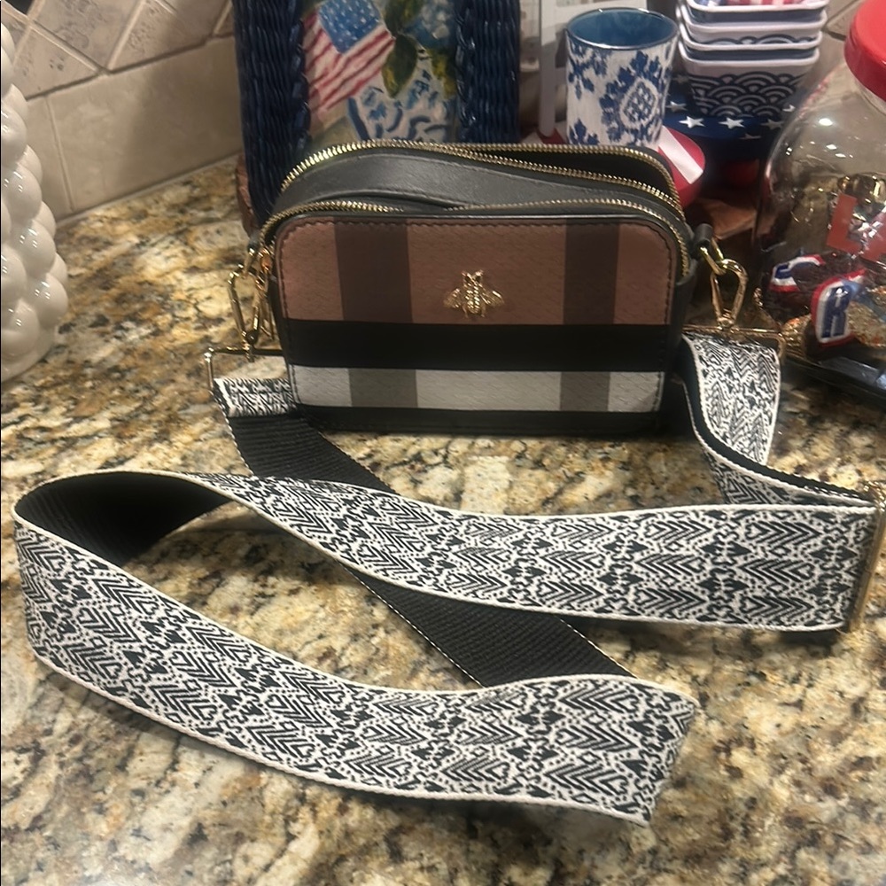 Stylish Black and Brown Plaid Women’s Bag with Bee Detail.